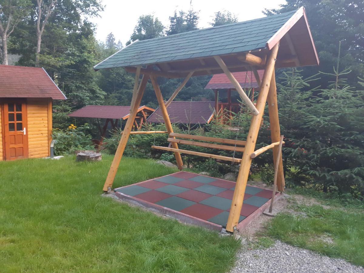 Vila Szilvia Vendeghaz Izvoare  Exteriér fotografie