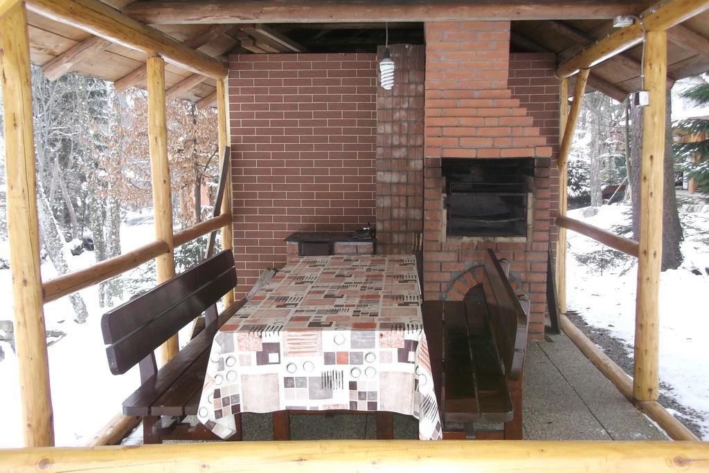 Vila Szilvia Vendeghaz Izvoare  Exteriér fotografie
